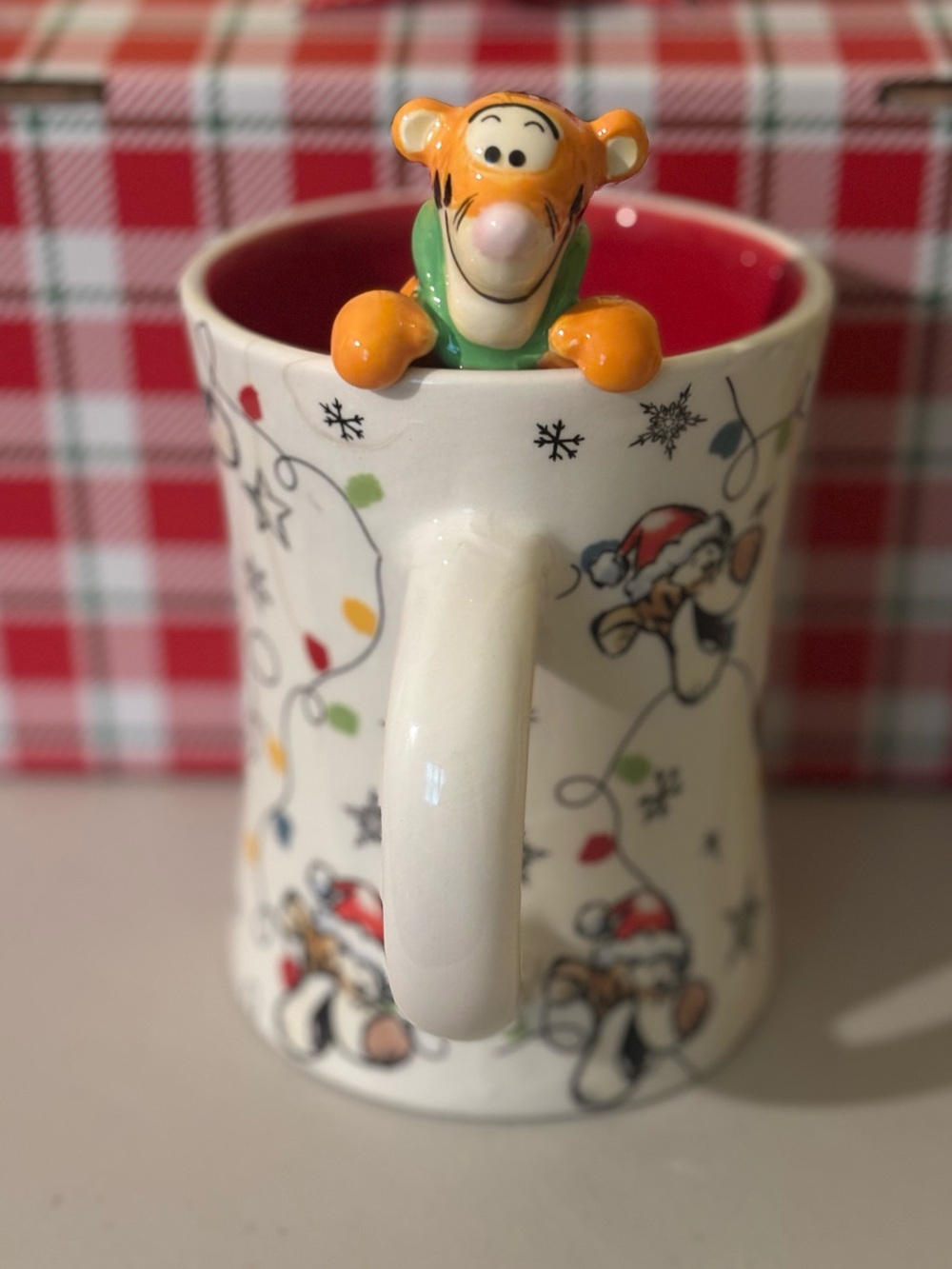 Tigger holiday Mug NWOT
